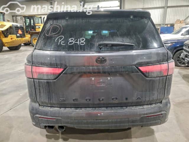 Toyota Sequoia III 3.5hyb AT 4WD