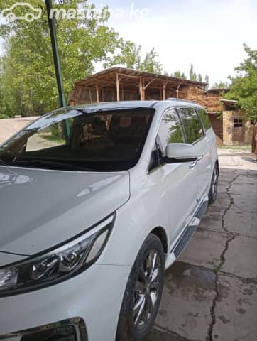 Kia Carnival III 2.2d AT