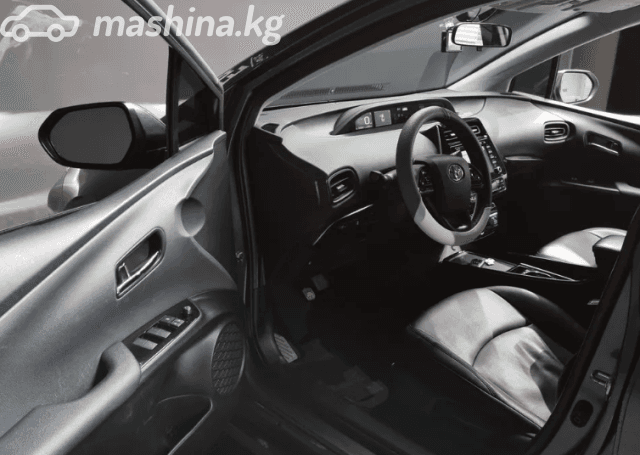 Toyota Prius IV Рестайлинг (XW50) 1.8hyb AT