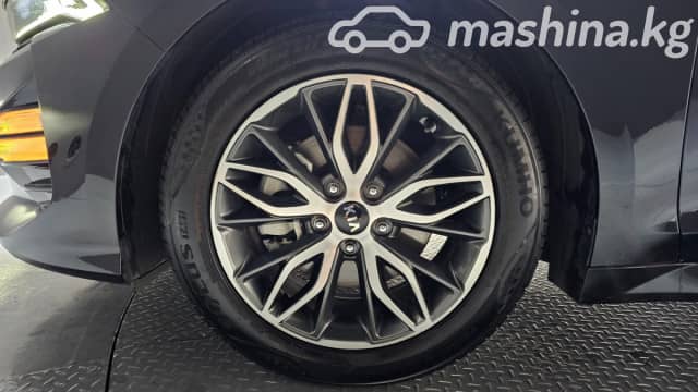 Kia K5 III 2.0 AT