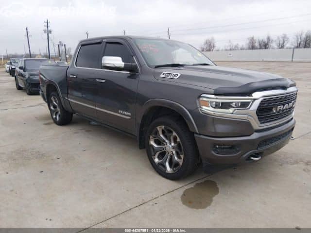 RAM 1500 V Quad Cab 5.7 AT 4WD