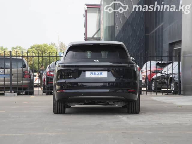 LiXiang L7 Рестайлинг 1.5hyb AT 4WD