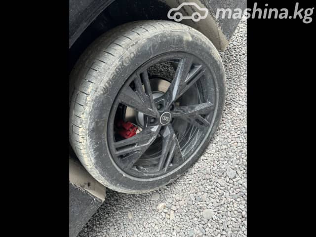 Audi Q6 45 TFSI 2.0 AMT 4WD
