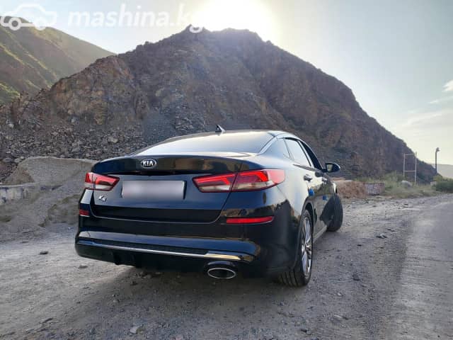 Kia K5 II 2.0 AT