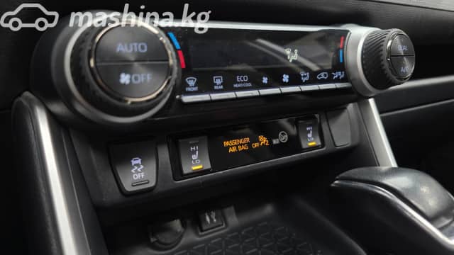 Toyota RAV4 V (XA50) 2.5 AT