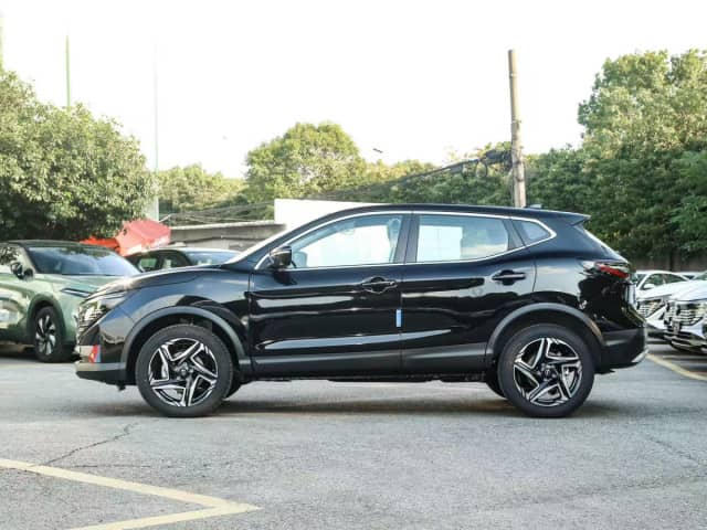 Nissan Qashqai II Рестайлинг 2 2.0 CVT