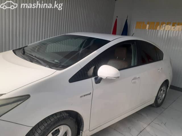 Toyota Prius III (XW30) 1.8hyb AT