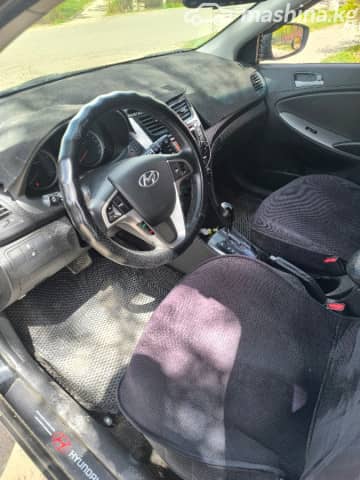 Hyundai Accent IV 1.4 CVT