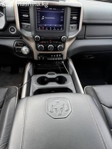RAM 1500 V Quad Cab 5.7 AT 4WD