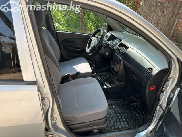 Daihatsu Cuore VI (L251) 1.0 MT