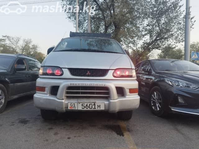 Mitsubishi Delica IV 3.0 AT 4WD