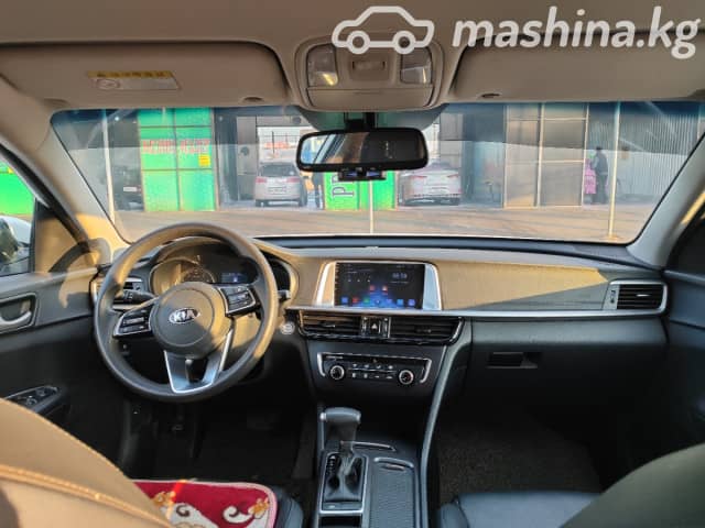 Kia K5 II 2.0 AT