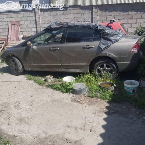 Honda Civic VIII 1.8 MT