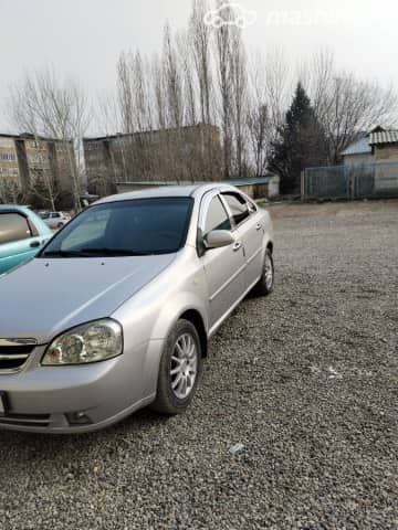 Chevrolet Lacetti 1.6 MT