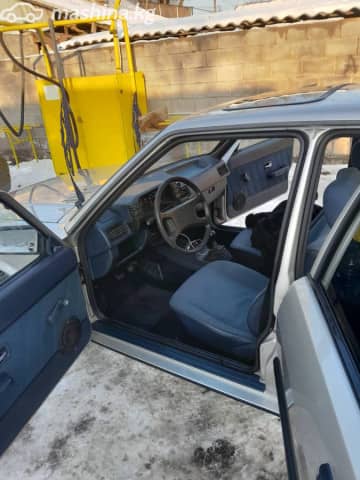 Audi 80 III (B2) 1.8 MT