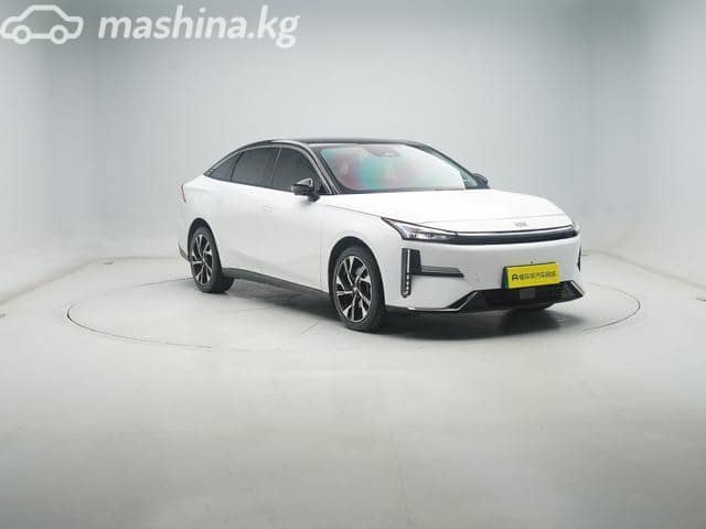 Geely Galaxy L6 125 km 1.5hyb AT