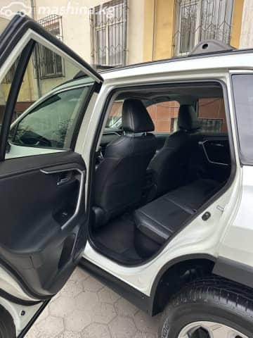 Toyota RAV4 V (XA50) 2.5hyb CVT 4WD