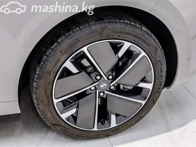 LiXiang L6 1.5hyb AT 4WD