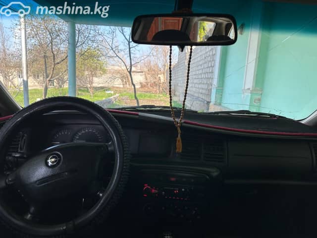 Opel Vectra B Рестайлинг 1.6 MT