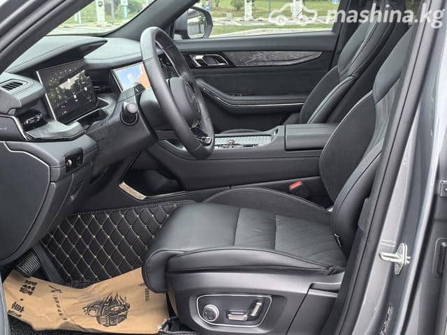 Lynk & Co 09 MHEV 2.0 AT 4WD