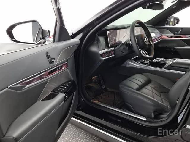 BMW 7 серии VII (G70) 740i 3.0 AT