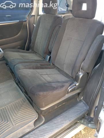 Mazda MPV II (LW) Рестайлинг 2.3 MT