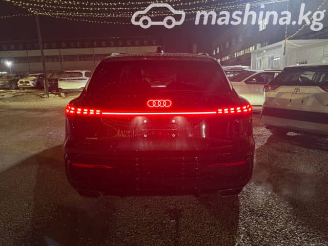Audi Q5 II (FY) Рестайлинг L 40 TFSI 2.0 AMT 4WD