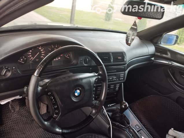 BMW 5 серии IV (E39) Рестайлинг 520i 2.2 MT