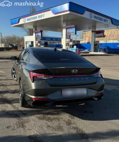 Hyundai Avante VII 1.6 AT
