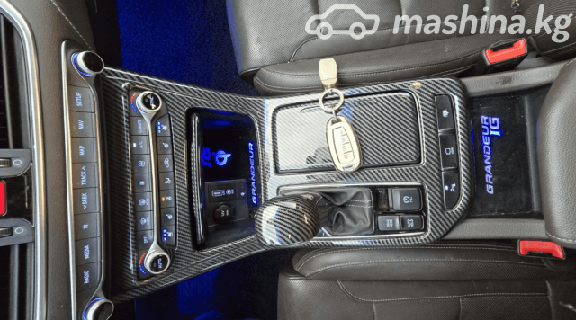 Hyundai Grandeur VI 3.0 AT