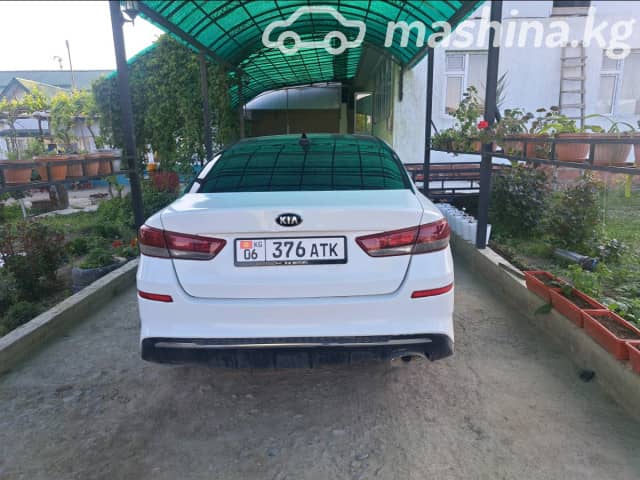 Kia K5 II 2.0 AT