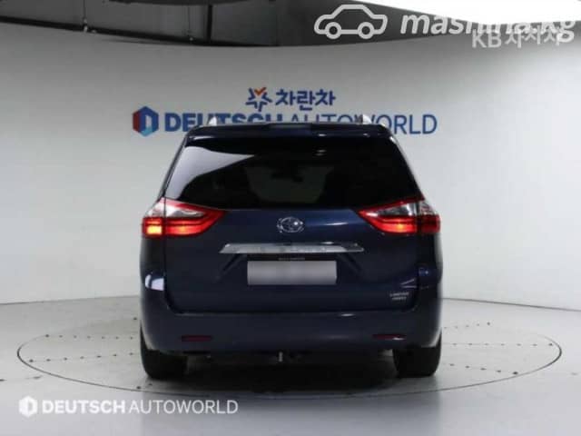 Toyota Sienna III Рестайлинг 2 3.5 AT 4WD