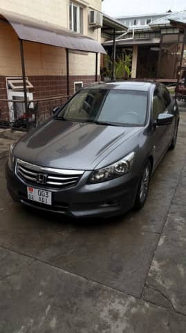 Honda Accord VIII Рестайлинг 2.4 AT