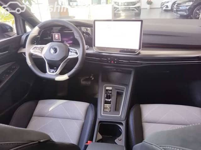 Volkswagen Golf VIII Рестайлинг 1.5 AMT