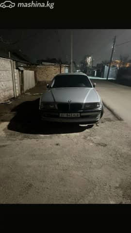 BMW 7 серии III (E38) Рестайлинг 740i 4.4 AT