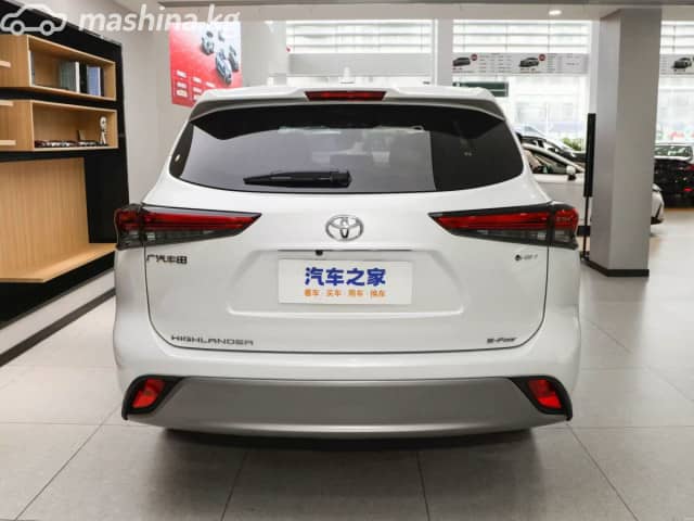 Toyota Highlander IV (U70) 2.4 AT