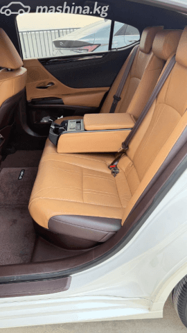 Lexus ES VII 300h 2.5hyb CVT