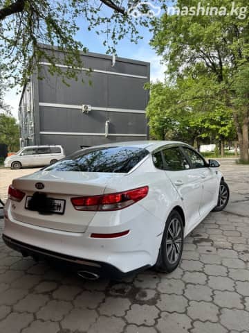 Kia K5 III LPi 2.0 AT