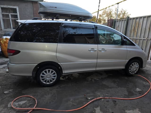 Toyota Previa II (XR30, XR40) 2.4 MT
