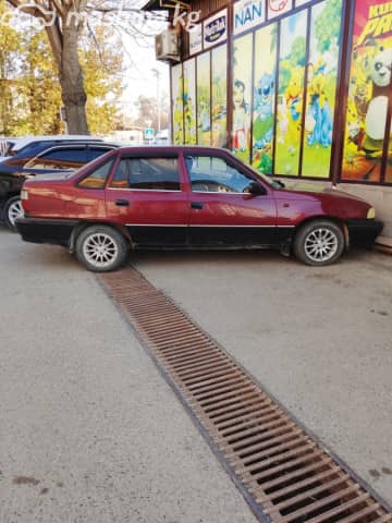 Daewoo Nexia I 1.5 MT