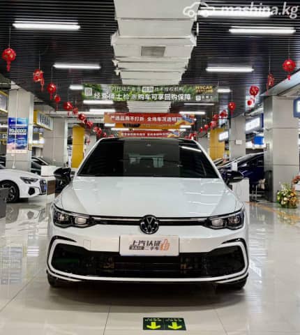 Volkswagen Golf VIII 1.4 AT