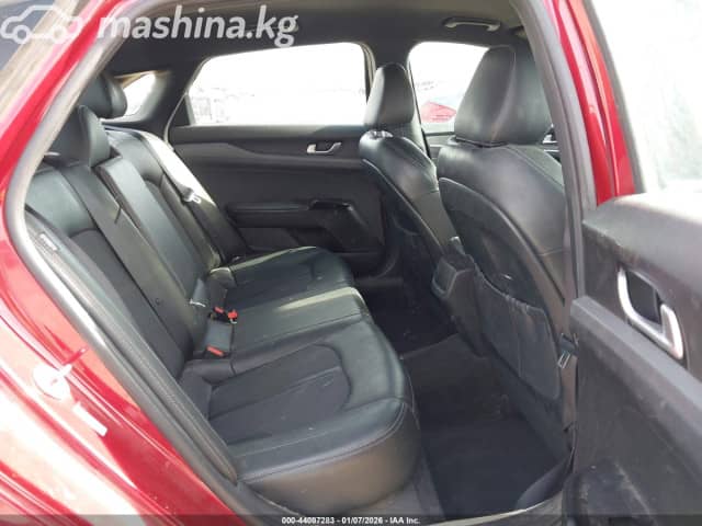 Kia K5 III 1.6 AT