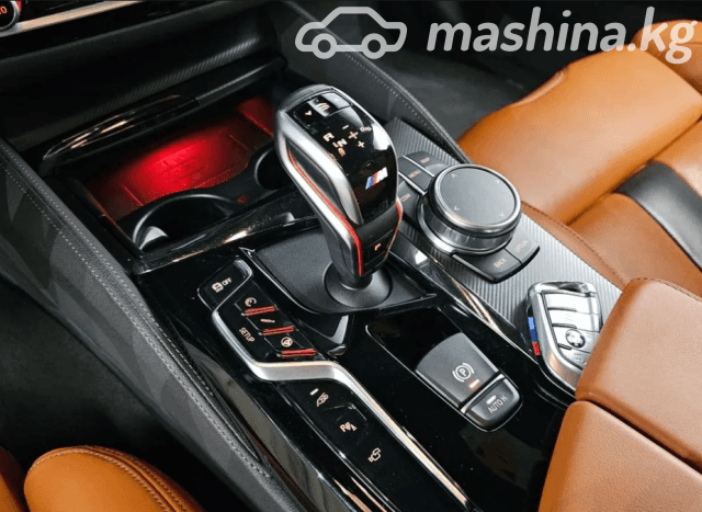 BMW M5 VI (F90) 4.4 Steptronic xDrive