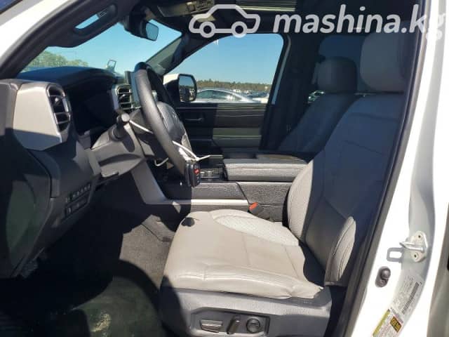 Toyota Sequoia III 3.5hyb AT 4WD