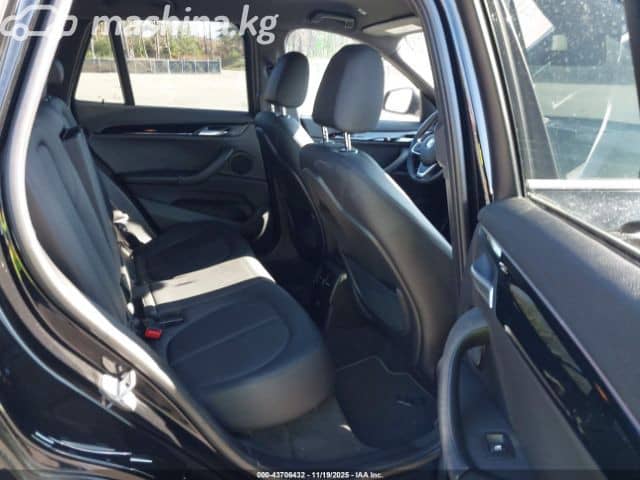 BMW X1 II (F48) Рестайлинг 28i xDrive 2.0 AT 4WD