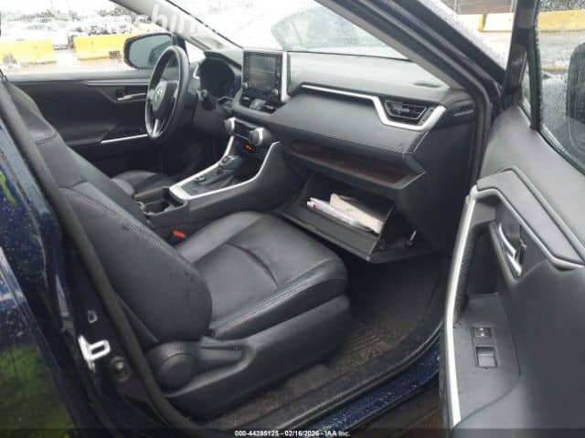 Toyota RAV4 V (XA50) 2.5hyb CVT 4WD