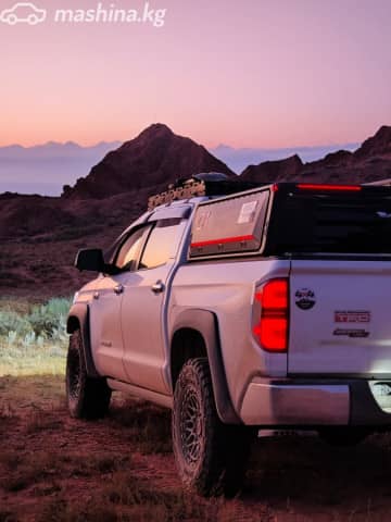 Toyota Tundra II Рестайлинг CrewMax 5.7 AT 4WD