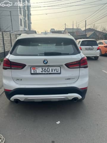 BMW X1 II (F48) Рестайлинг 20i xDrive 2.0 AT 4WD
