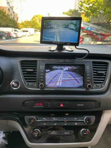 Kia Carnival III 2.2d AT