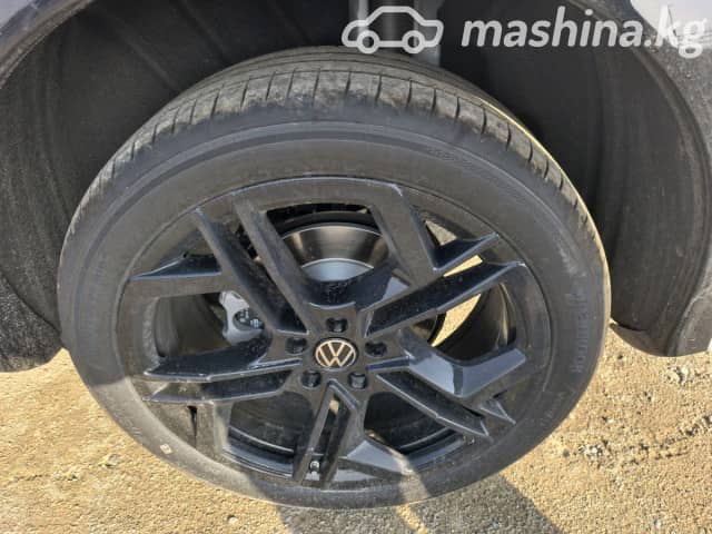 Volkswagen Tiguan III (China Market) 2.0 AMT